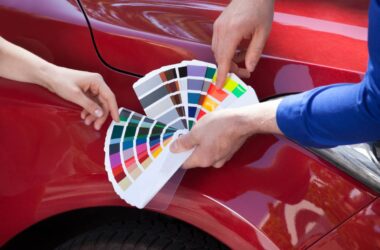 Guide pratique pour choisir la peinture idéale pour votre voiture