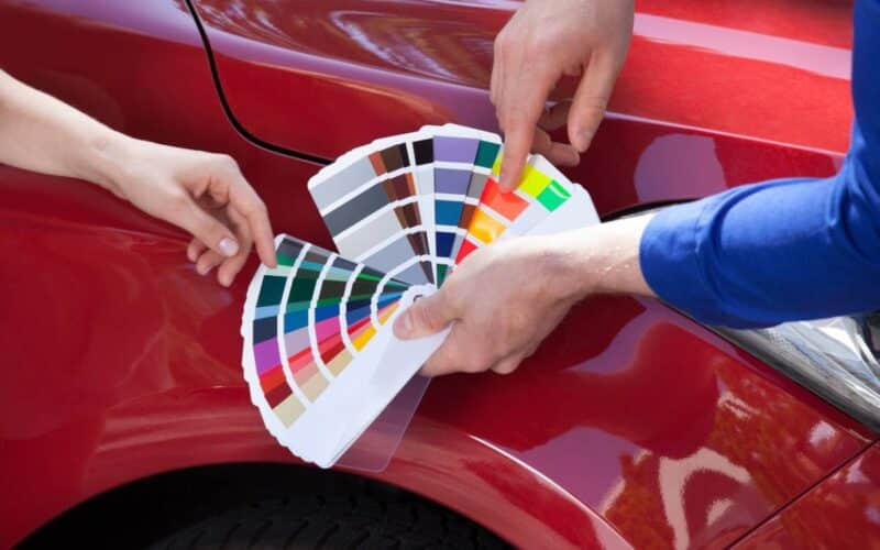 Guide pratique pour choisir la peinture idéale pour votre voiture