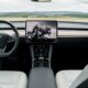 Tout ce qu'il faut savoir sur l'Autopilot Tesla quand on débute