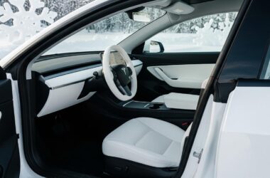 Comment entretenir l'intérieur de votre Tesla cet hiver ?