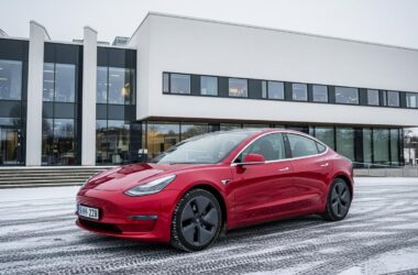 Tesla owners Sweden: targeted by unions