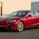 Doug DeMuro sacre la Tesla Model S voiture du siècle