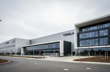 Giga Berlin: IG Metall Accused of Secret Recording