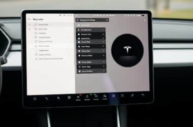 Les réglages cachés de votre Tesla que vous n'avez probablement jamais explorés jusqu'ici