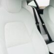 L'intérieur blanc Tesla est magnifique mais salissant et voici comment l'entretenir au quotidien