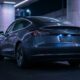 Alerte angle mort à l'arrêt Tesla : enfin pour tous ?