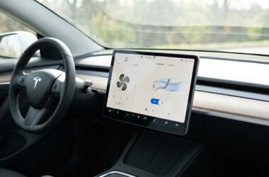Les réglages de climatisation Tesla que personne ne vous explique et qui changent tout