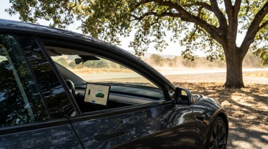 Les réglages d'été indispensables pour préserver votre batterie Tesla pendant les canicules