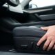 Comment régler les sièges Tesla parfaitement pour les longs trajets et éviter le mal de dos ?