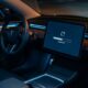 Pourquoi votre Tesla redémarre parfois après une mise à jour et est-ce normal ?